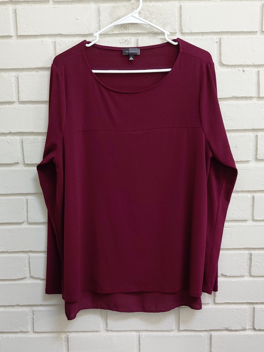 The Limited Burgundy Long Sleeve Soft & S5retchy Scoop Neck Top. Size XL  NWOT